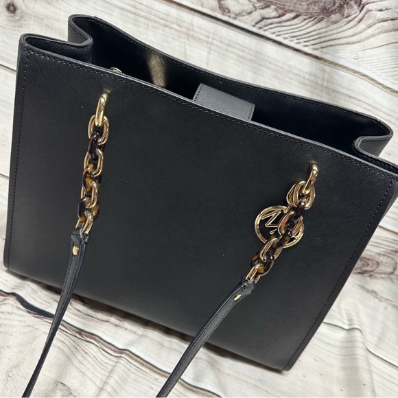 Michael Kors Sophia Shoulder Bag Purse Satchel Black Gold Saffiano Leather Large - Picture 2 of 16